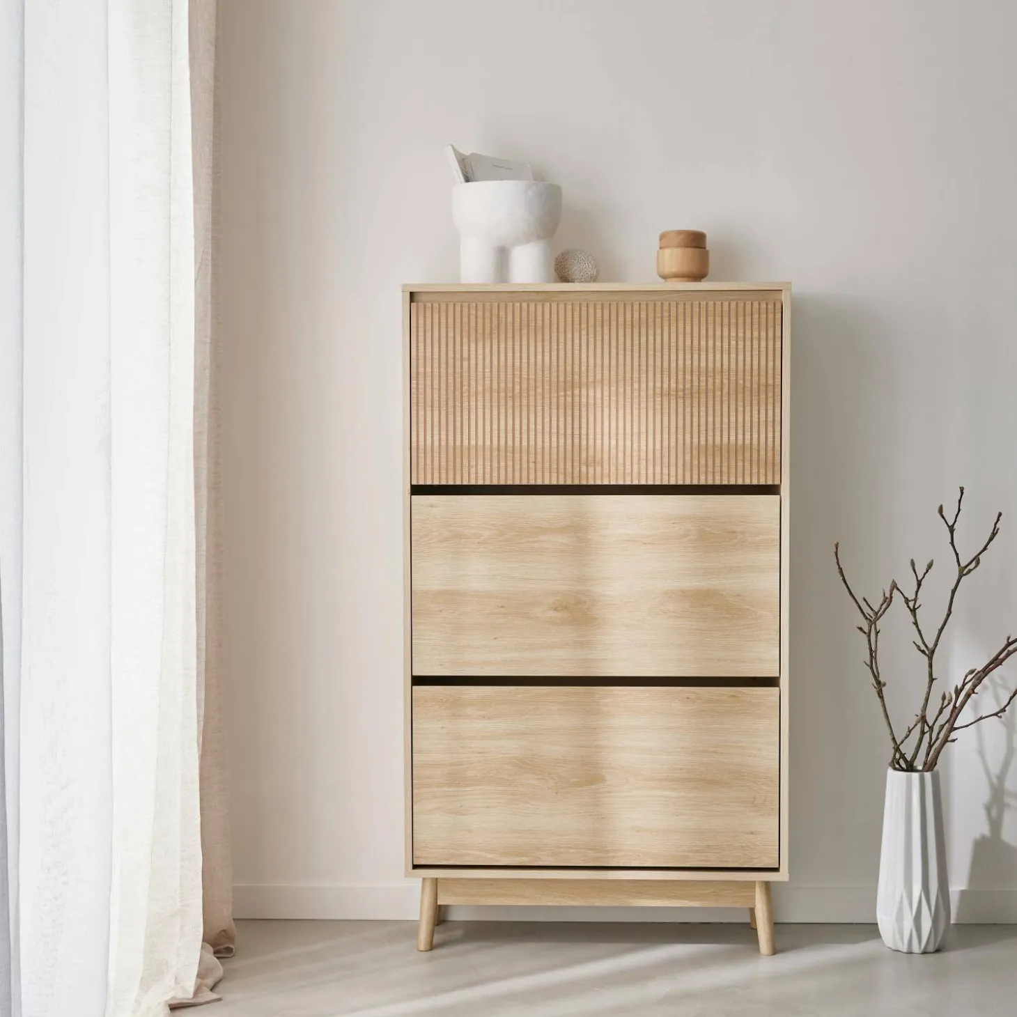 Schoenenkast 3 kleplades houtdecor deels gegroefd 75cm