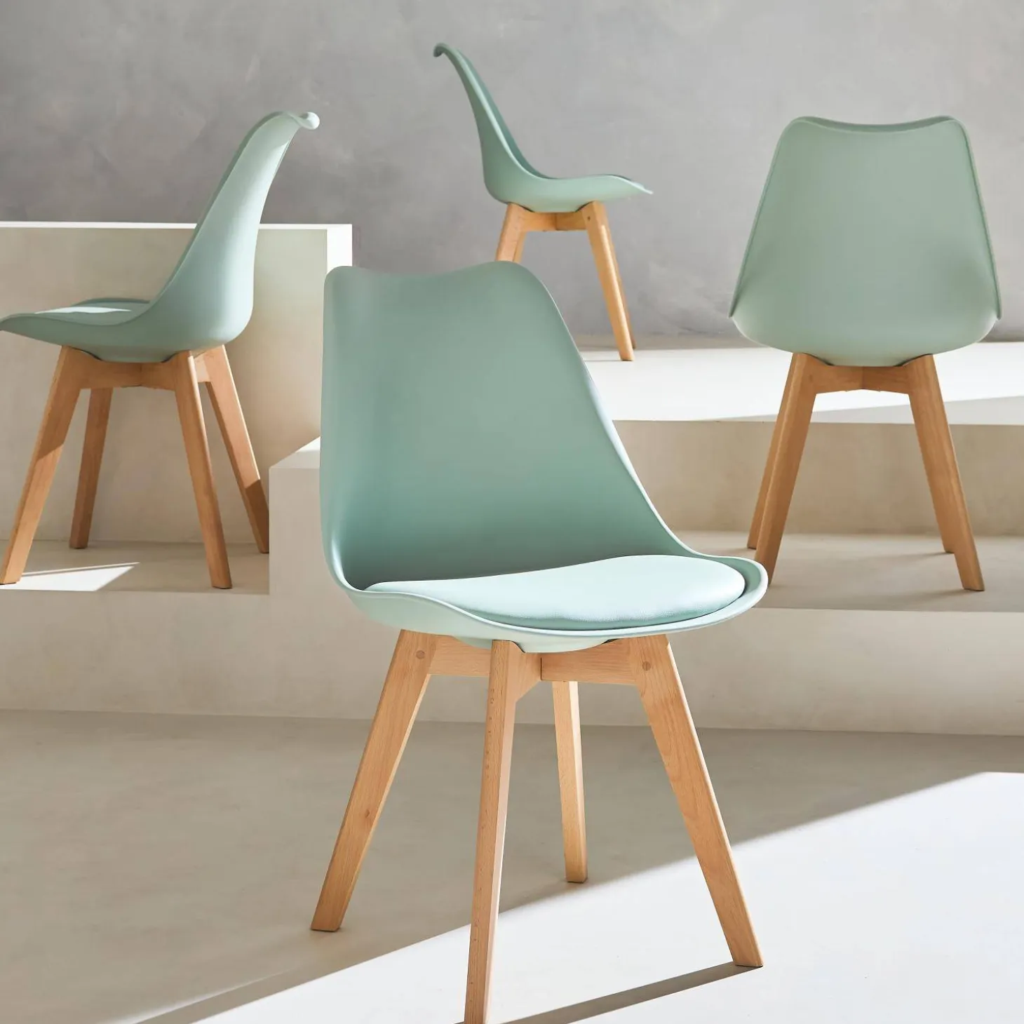 Set van 4 kuipstoelen