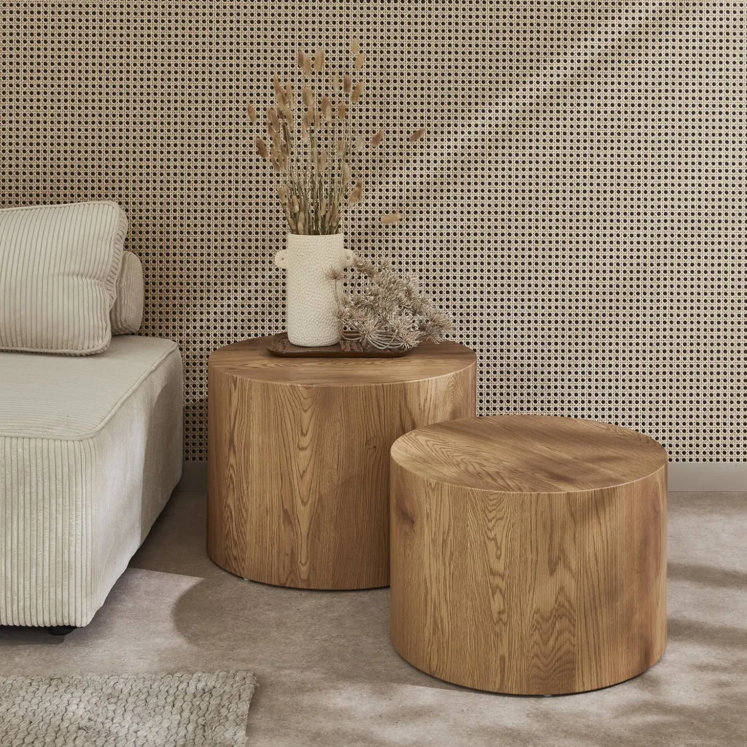 Set van 2 ronde salontafels met houteffect