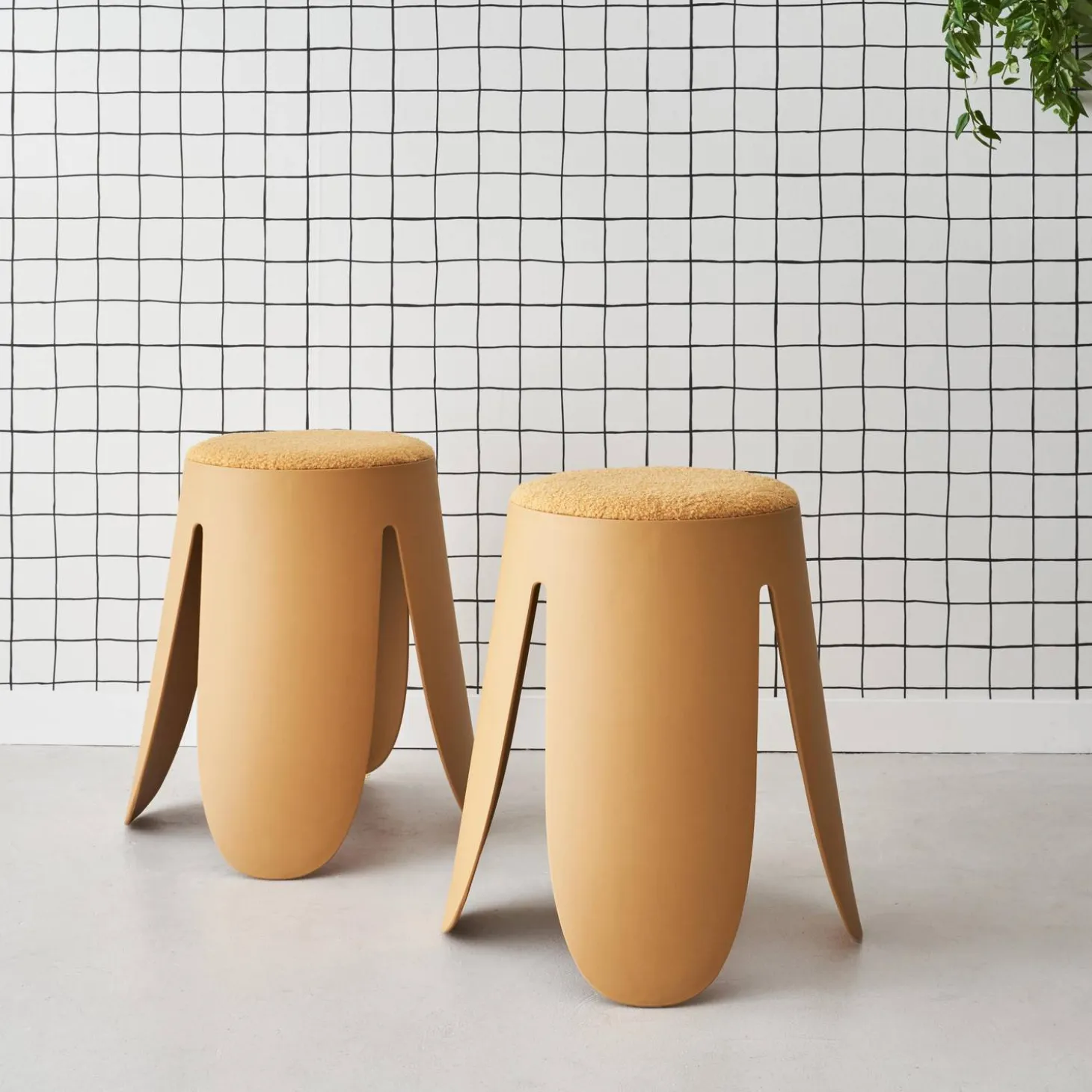 Set van 2 stapelkrukken, Ø30 / 44 x H46cm