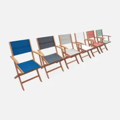 Set van twee houten armstoelen