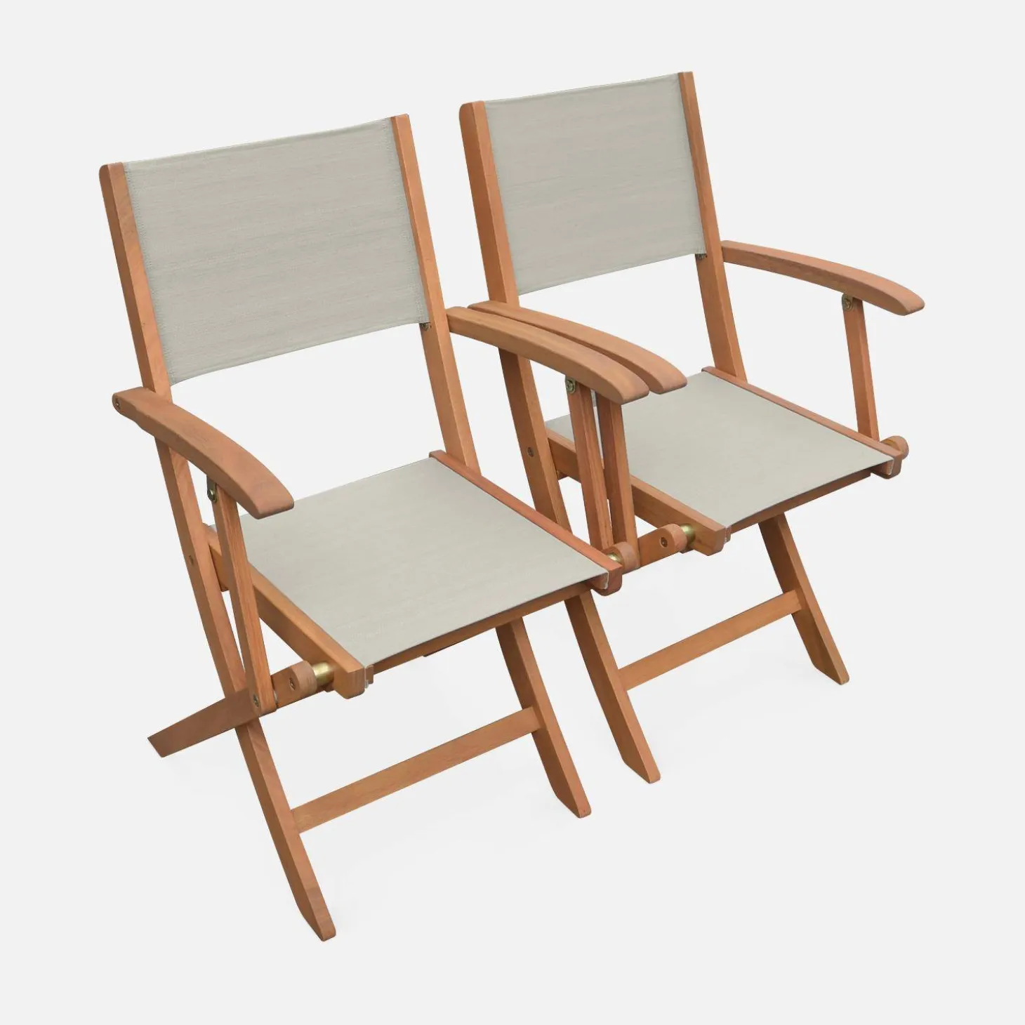 Set van twee houten armstoelen