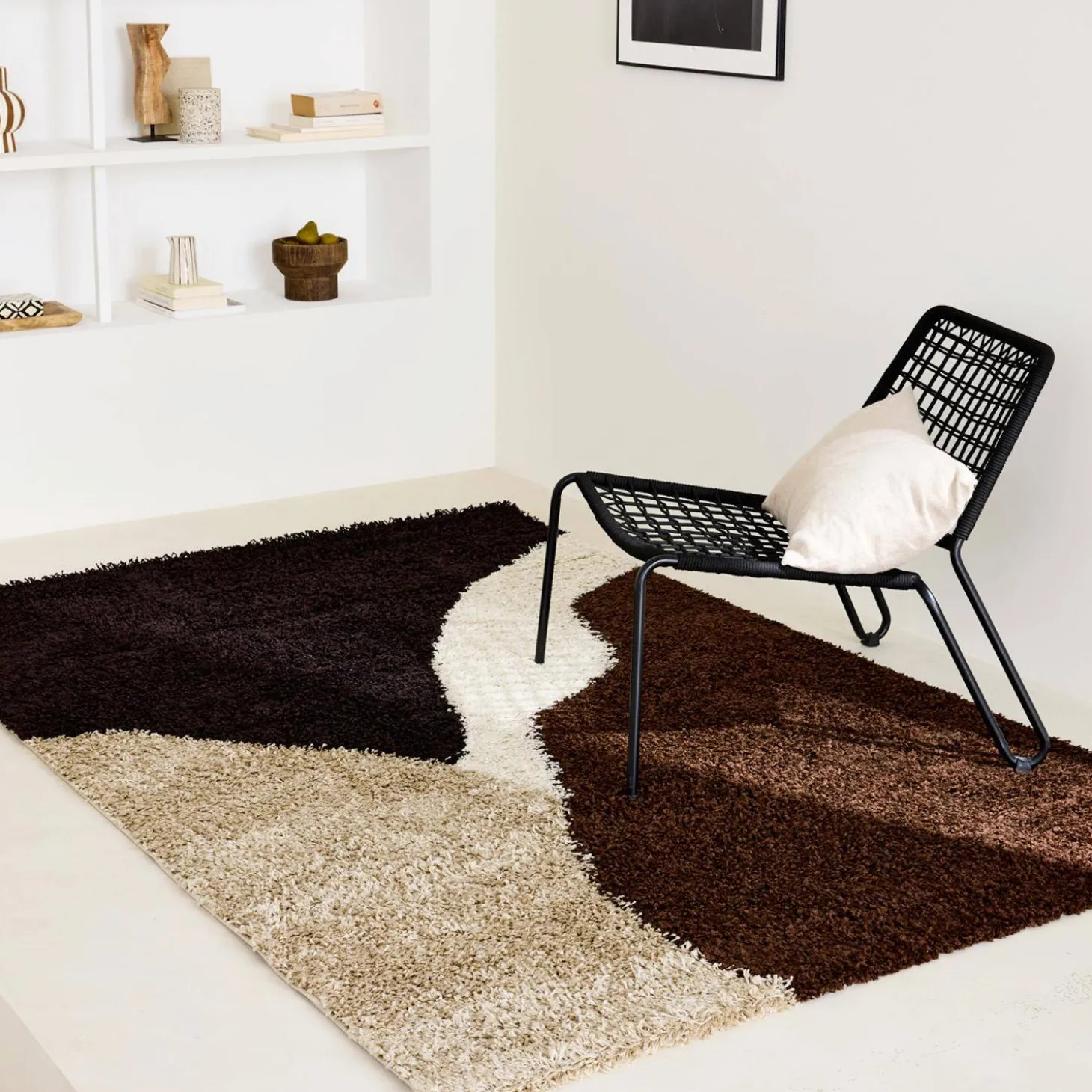 Shaggy binnenkleed met geometrische patronen in ecru beige, bruin en zwart