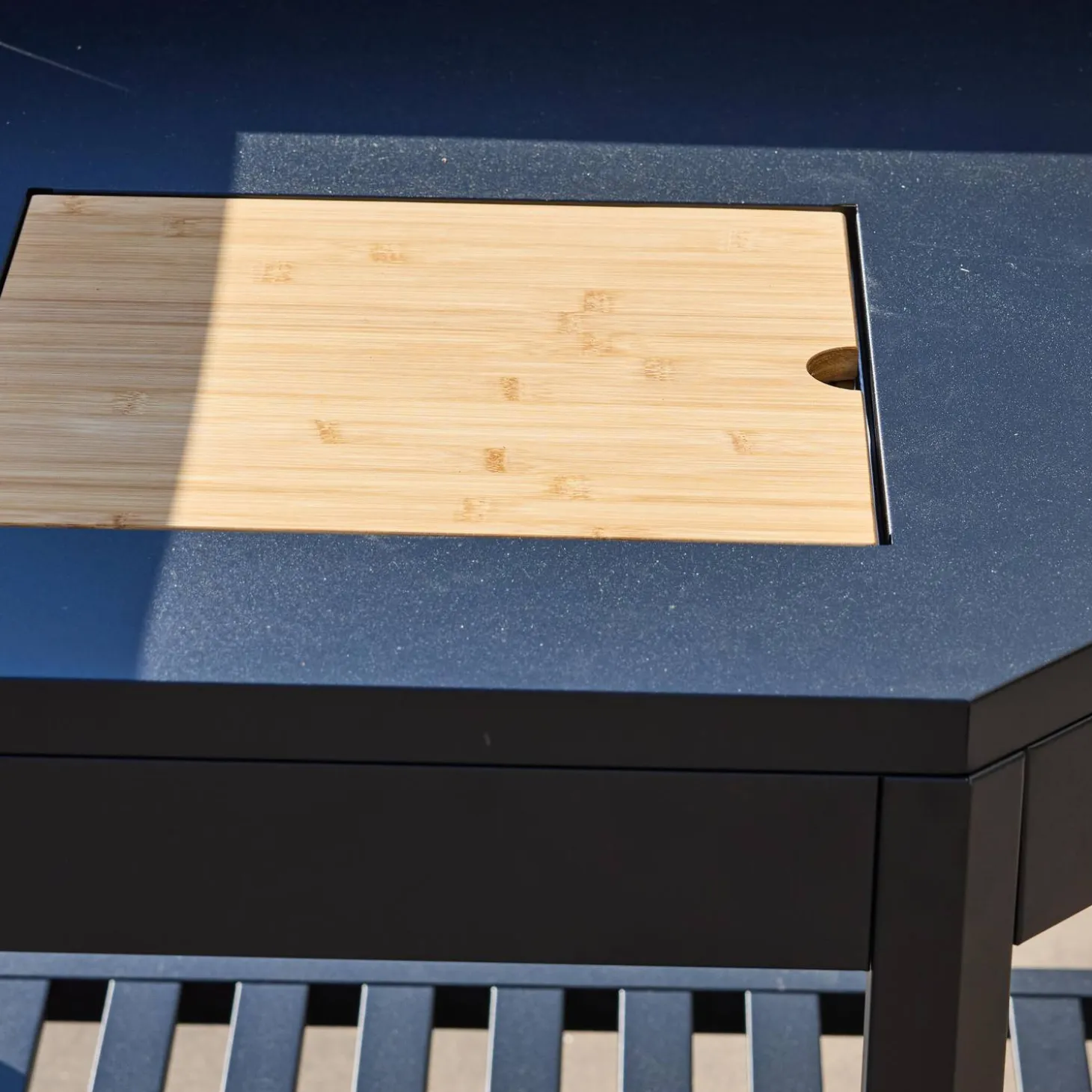 Stalen buitenkeuken hoekmodule met ijsklontjesbak en houten plank L80cm