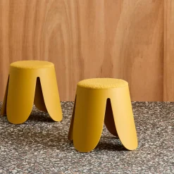 Stapelbare kinderkrukjes met textuur bouclé (set van 2)