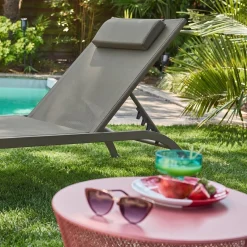 Stapelbare ligstoelen met meerdere posities, hoofdkussen en wieltjes (set van 2)