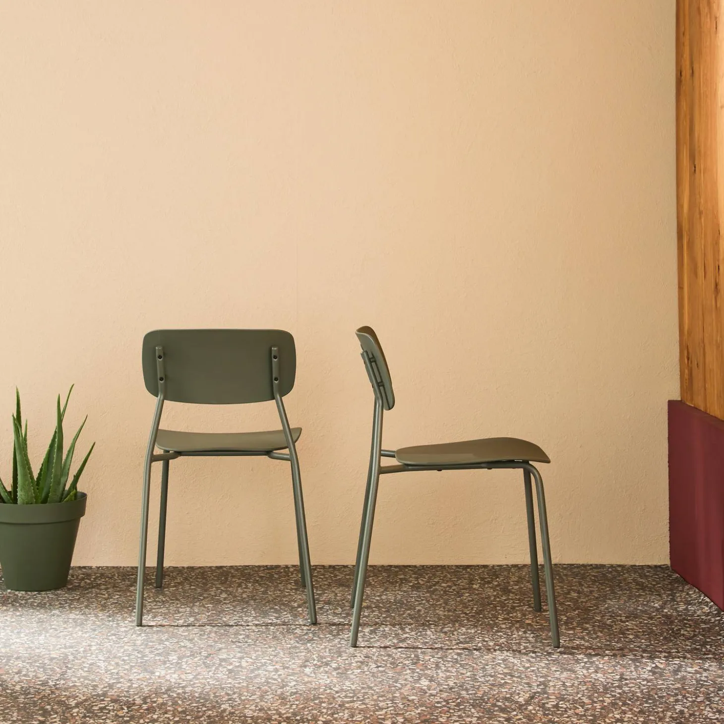 Stapelbare tuinstoelen van staal en kunststof (set van 2)
