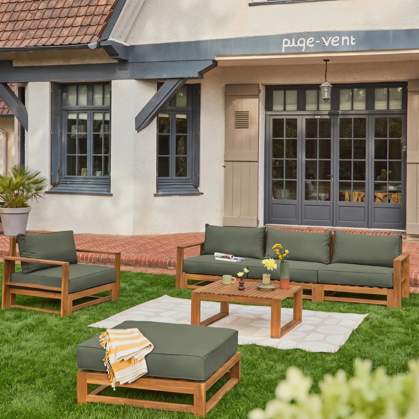 Tuinset van hout voor 5 personen