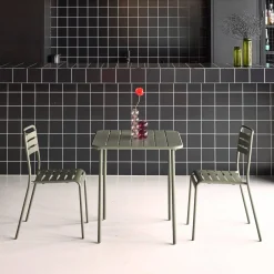 Tuintafel met 2 stoelen