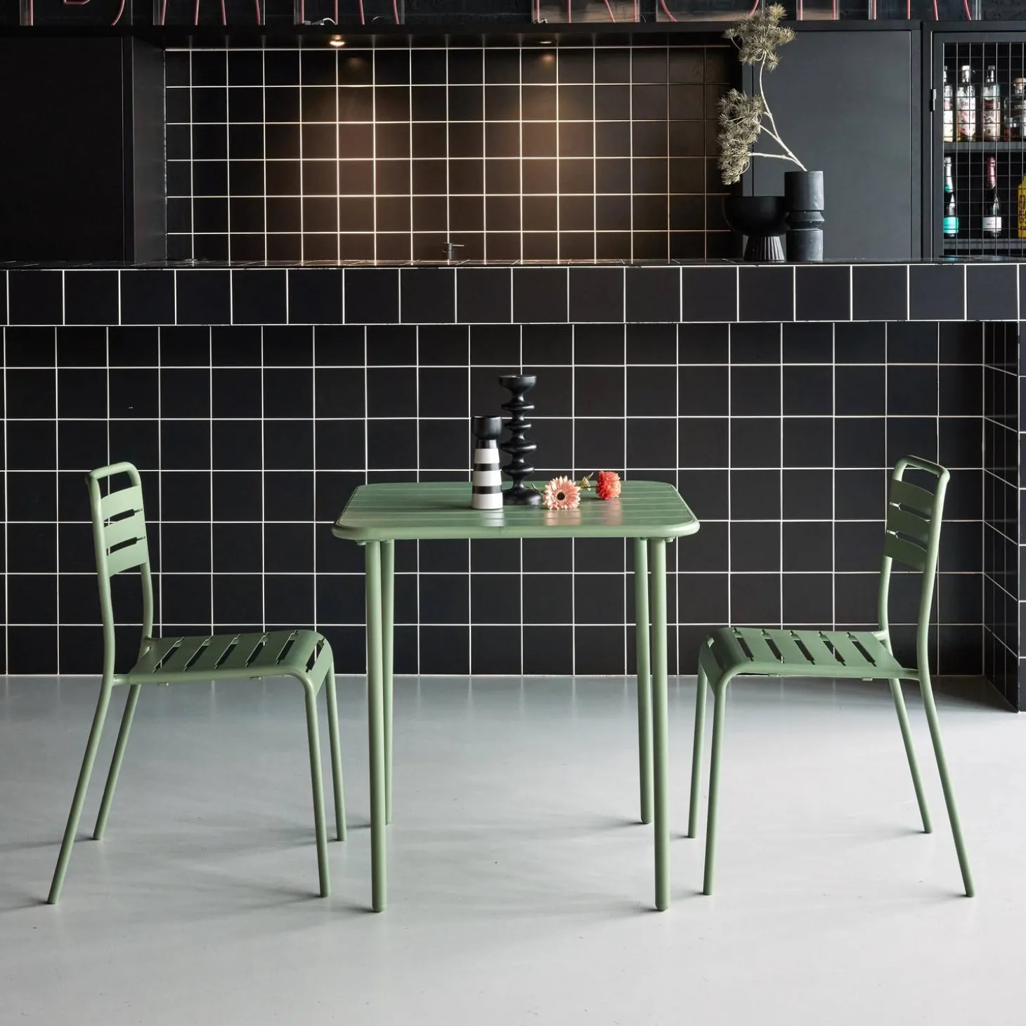 Tuintafel met 2 stoelen