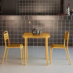 Tuintafel met 2 stoelen