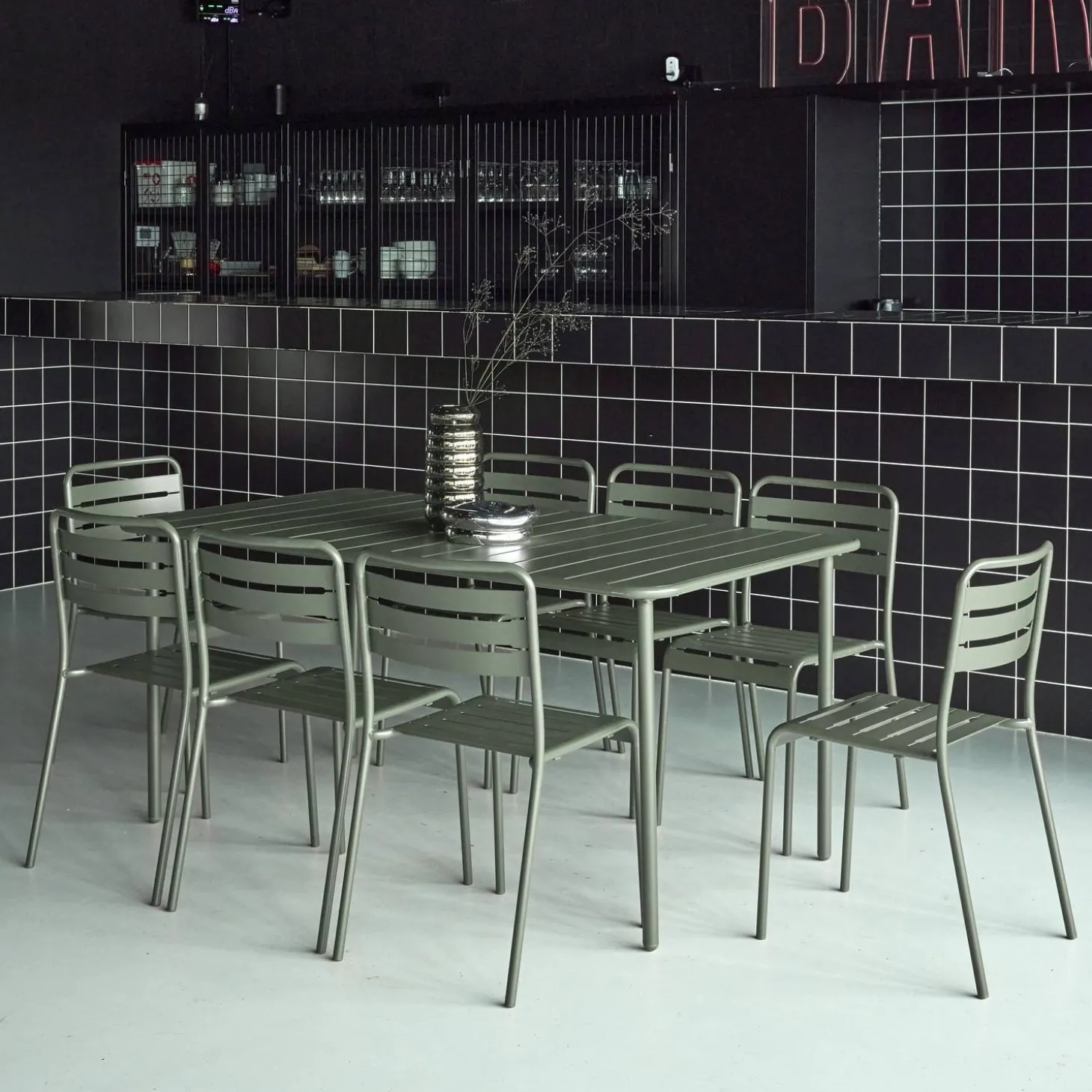 Tuintafel met 8 stoelen metaal