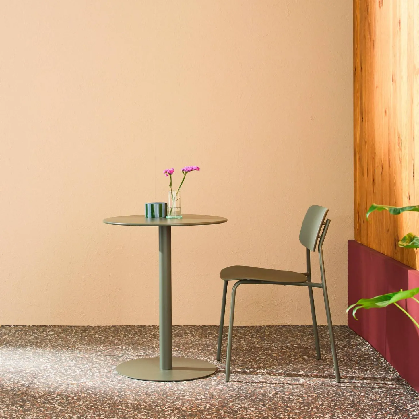 Tuintafel 2-persoons rond bistro van staal