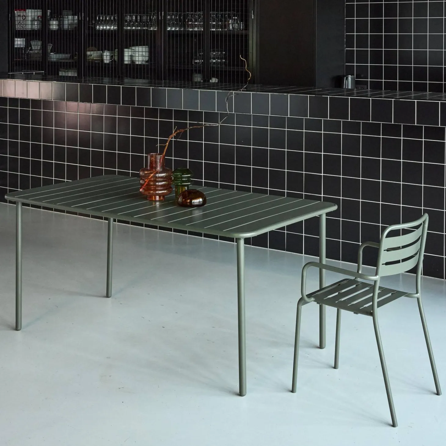 Tuintafel 6-8 plaatsen metaal