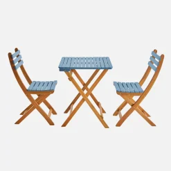 Tuintafel van hout met 2 opklapbare stoelen