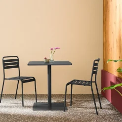 Tuintafel vierkant bistro van staal + 2 stoelen