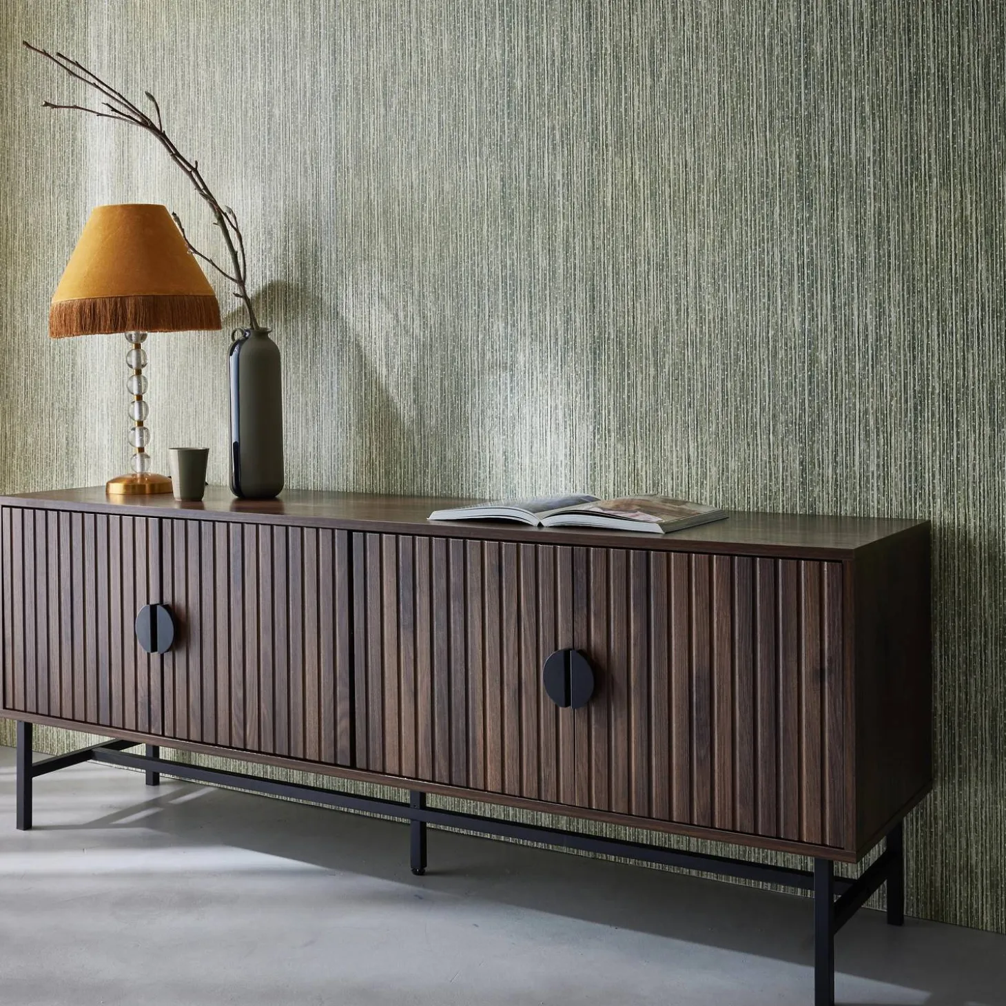 TV-meubel, gegroefd houtkleurig decor, Bazalt