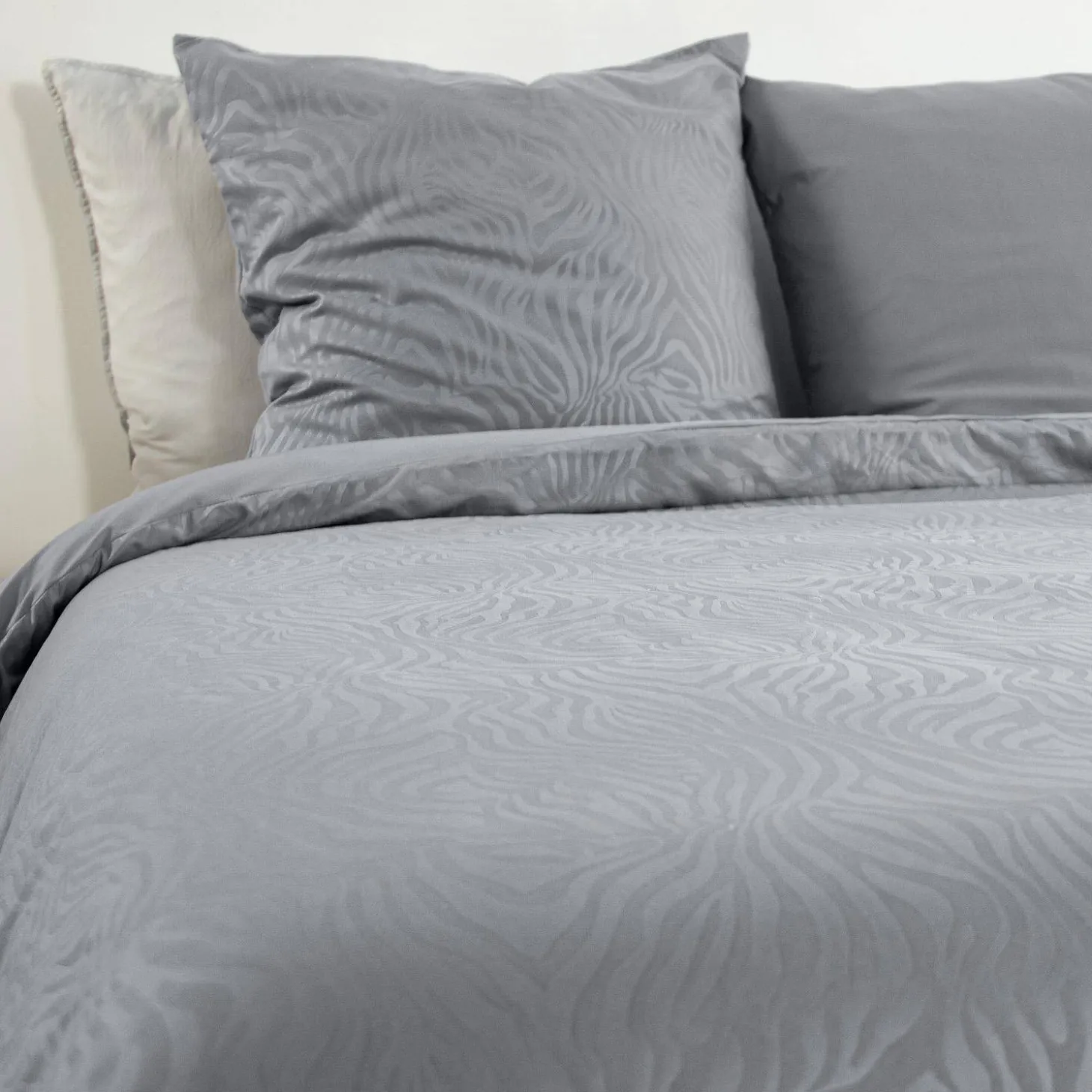 Tweepersoons beddengoed met grijze zebraprint omkeerbaar polyester