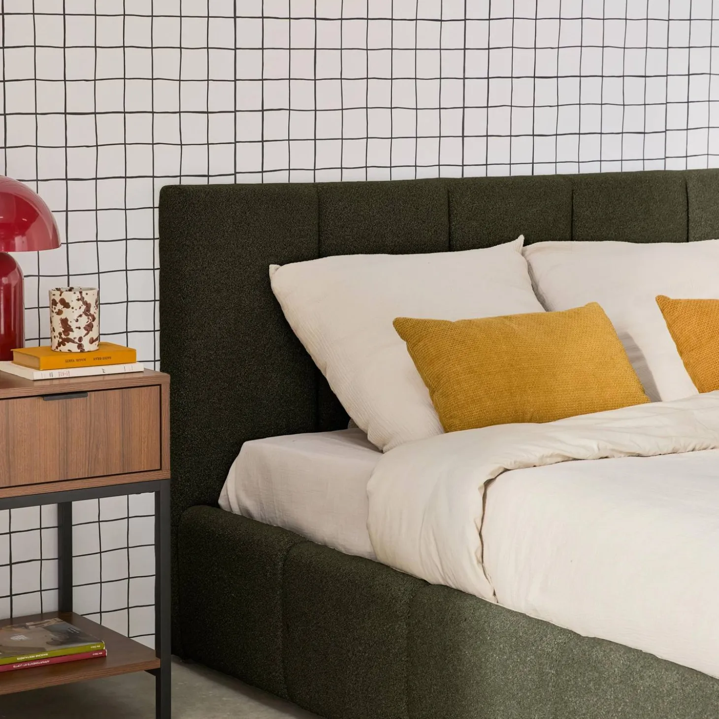 Tweepersoonsbed 160x200cm met opbergbox lattenbodem en hoofdbord in getextureerde bouclé