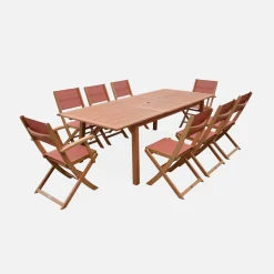 Uitschuifbare houten tuintafel met 8 stoelen
