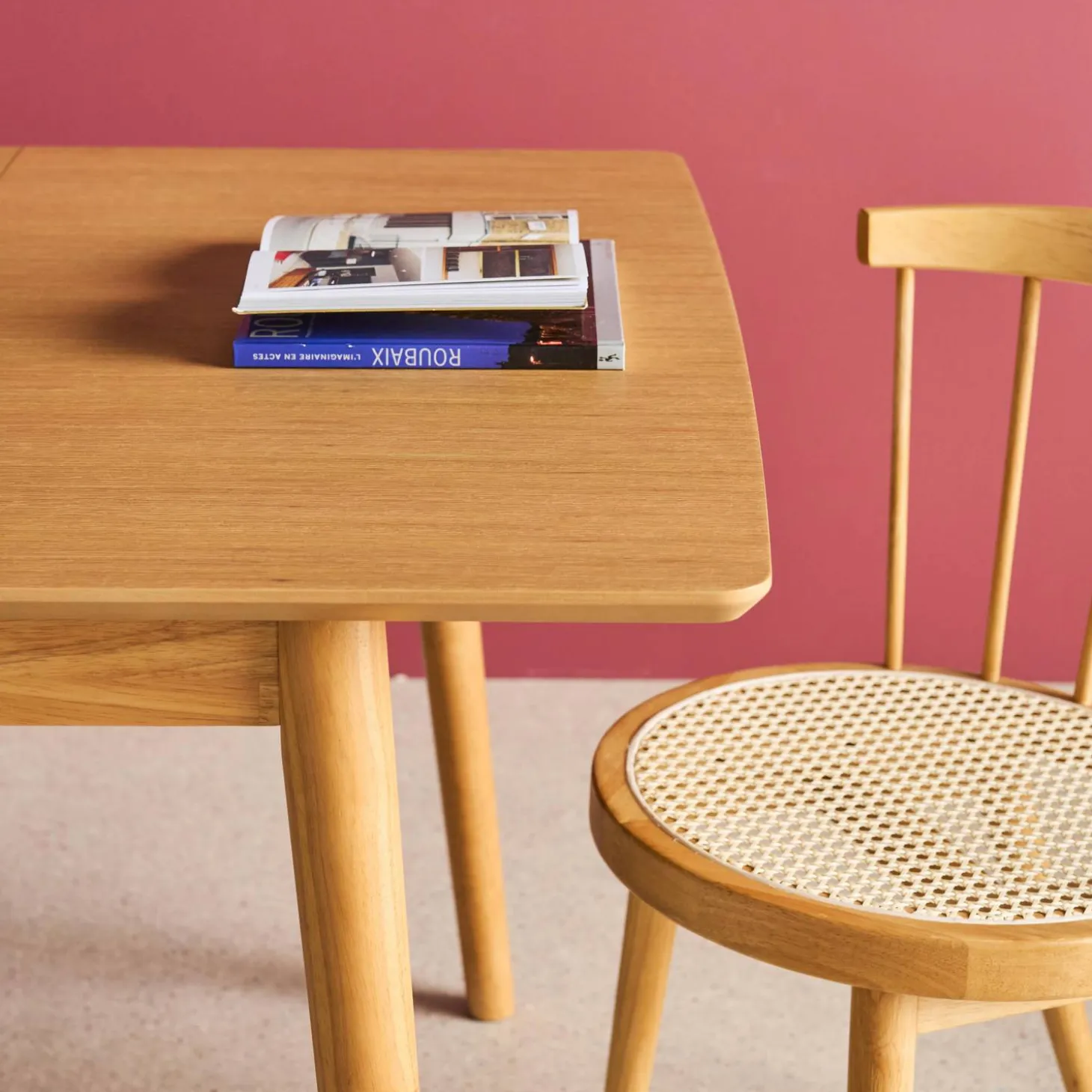 Uitschuifbare rechthoekige eettafel rubberhout en eikenfineer 4-6 plaatsen