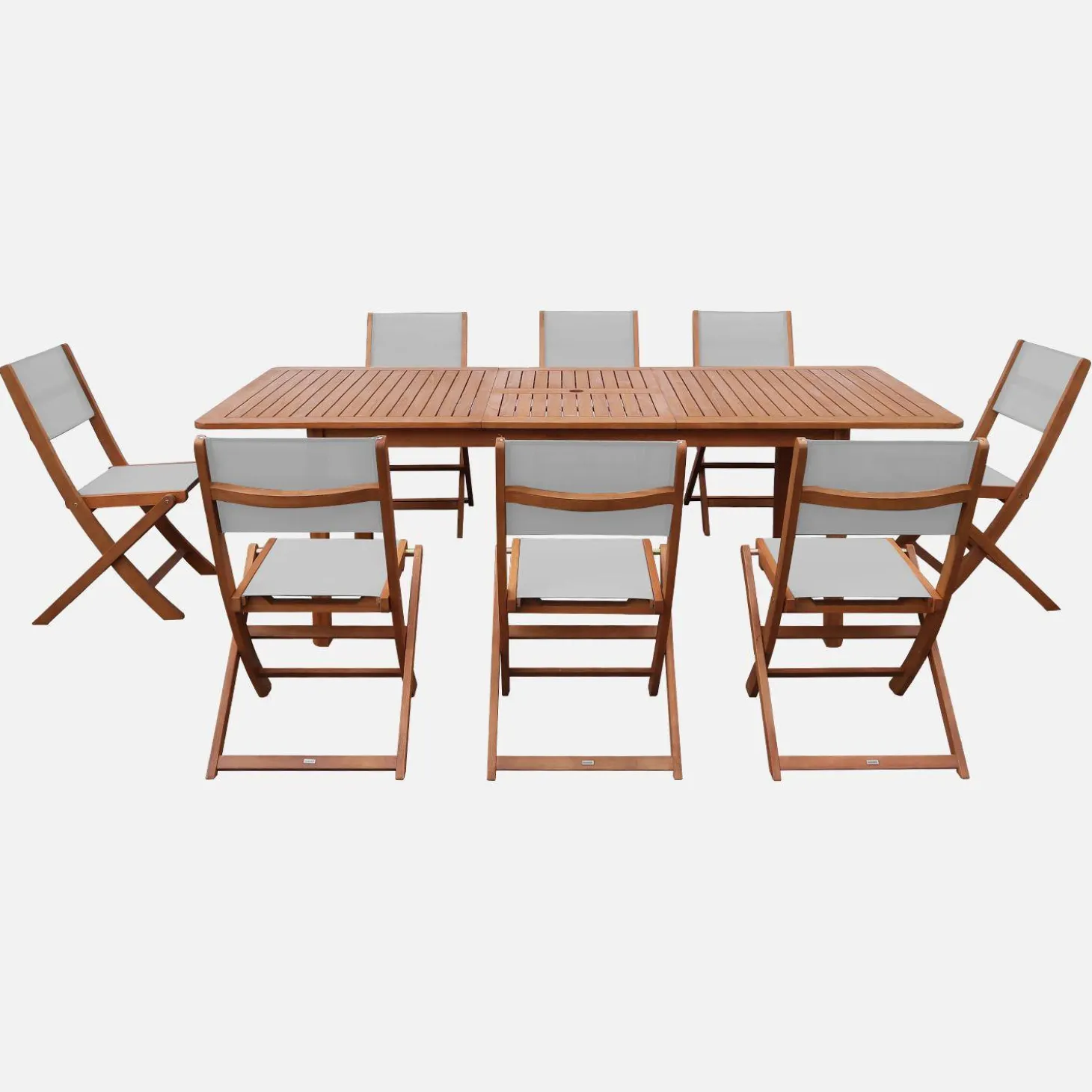 Uitschuifbare tuintafel van hout met 8 stoelen