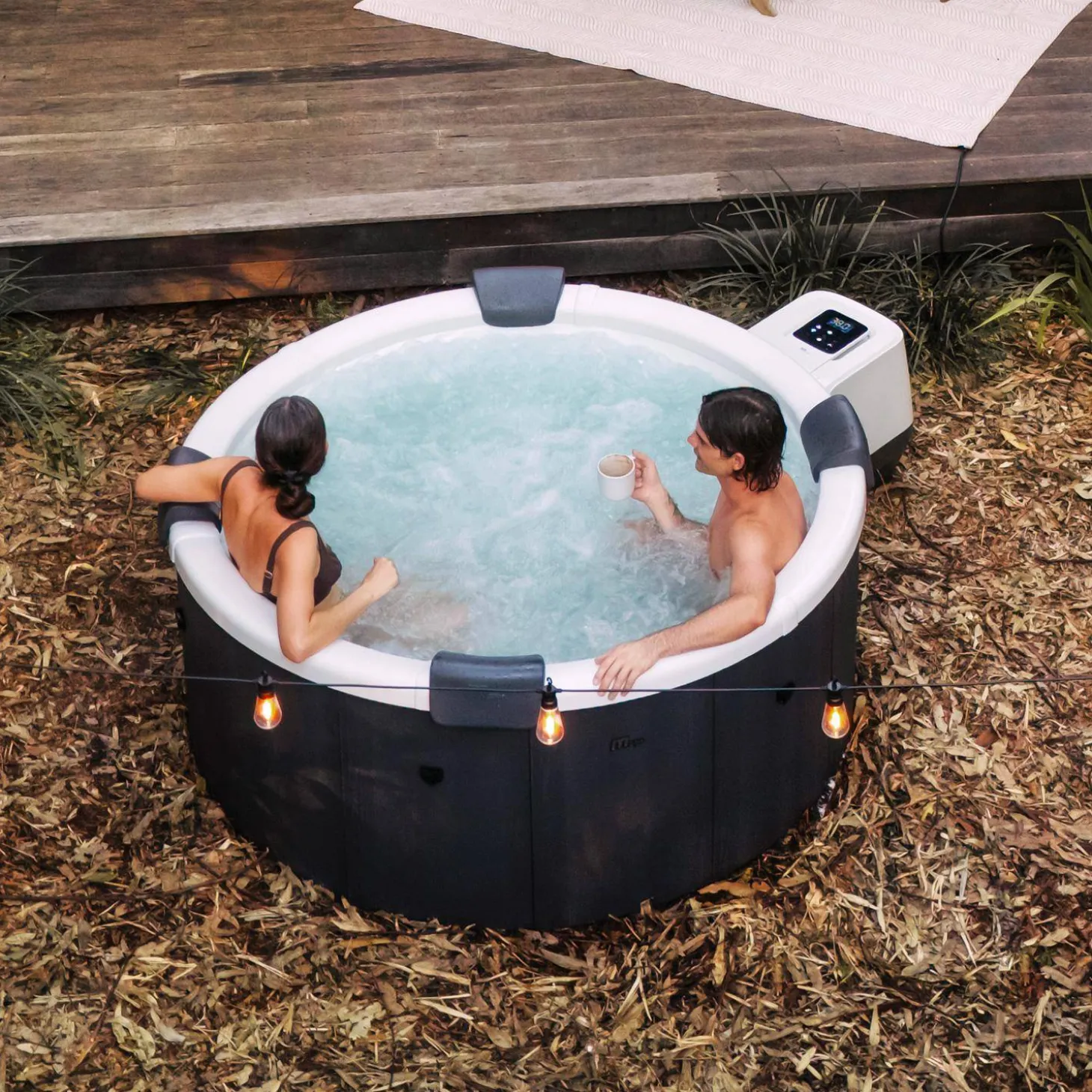Vaste spa 6 plaatsen 180cm rond hydromassage afdekzeil + hoes + 8 filters