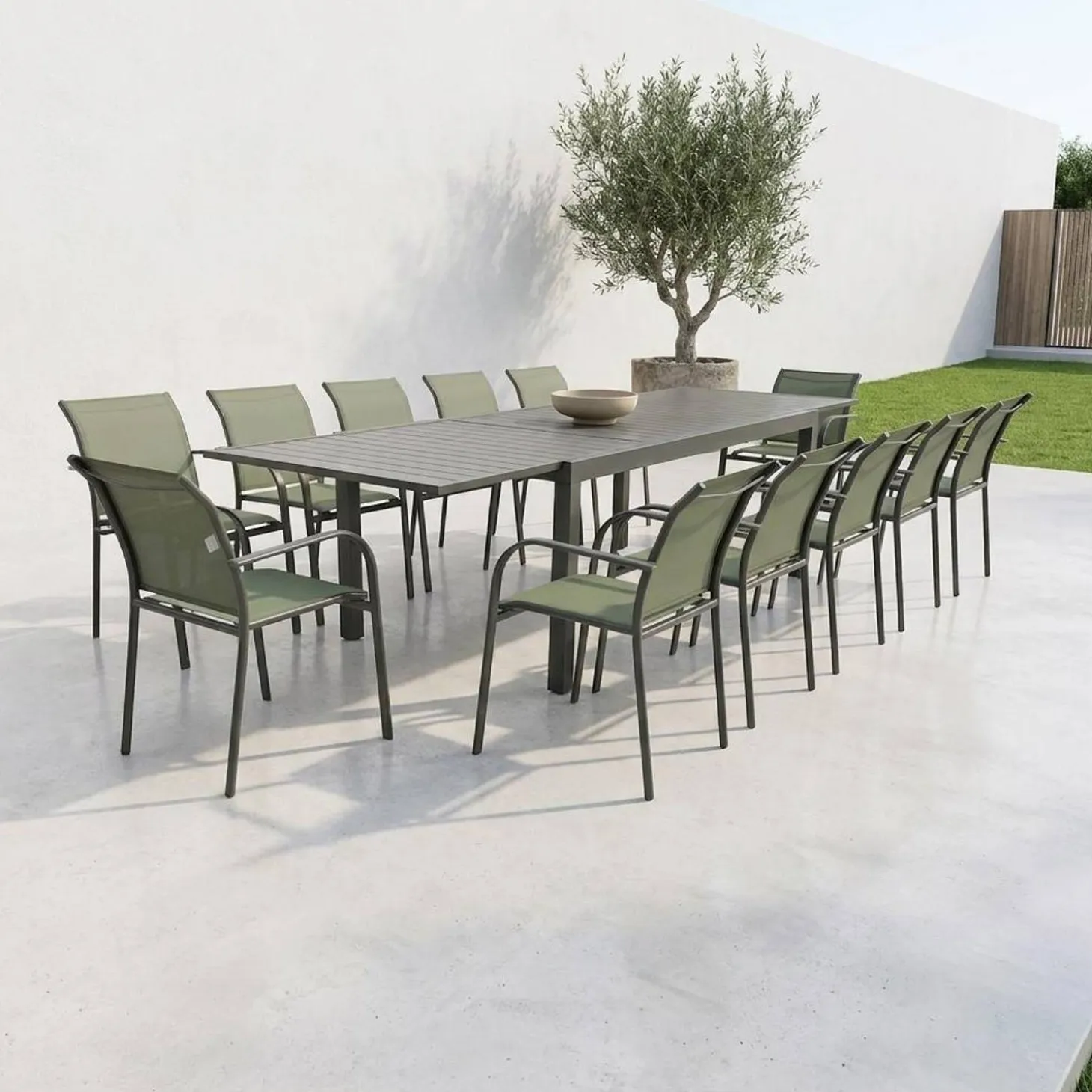 Verlengbare tuintafel met 10 stoelen van aluminium en textileen