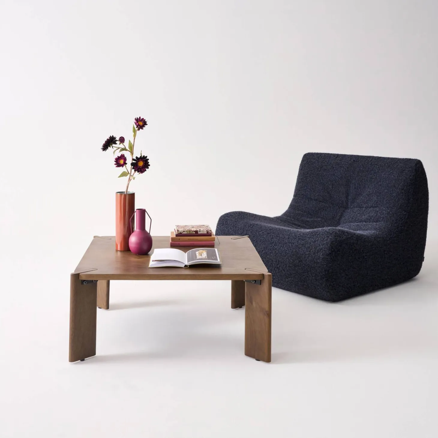 Vierkante salontafel in massief hout 80cm