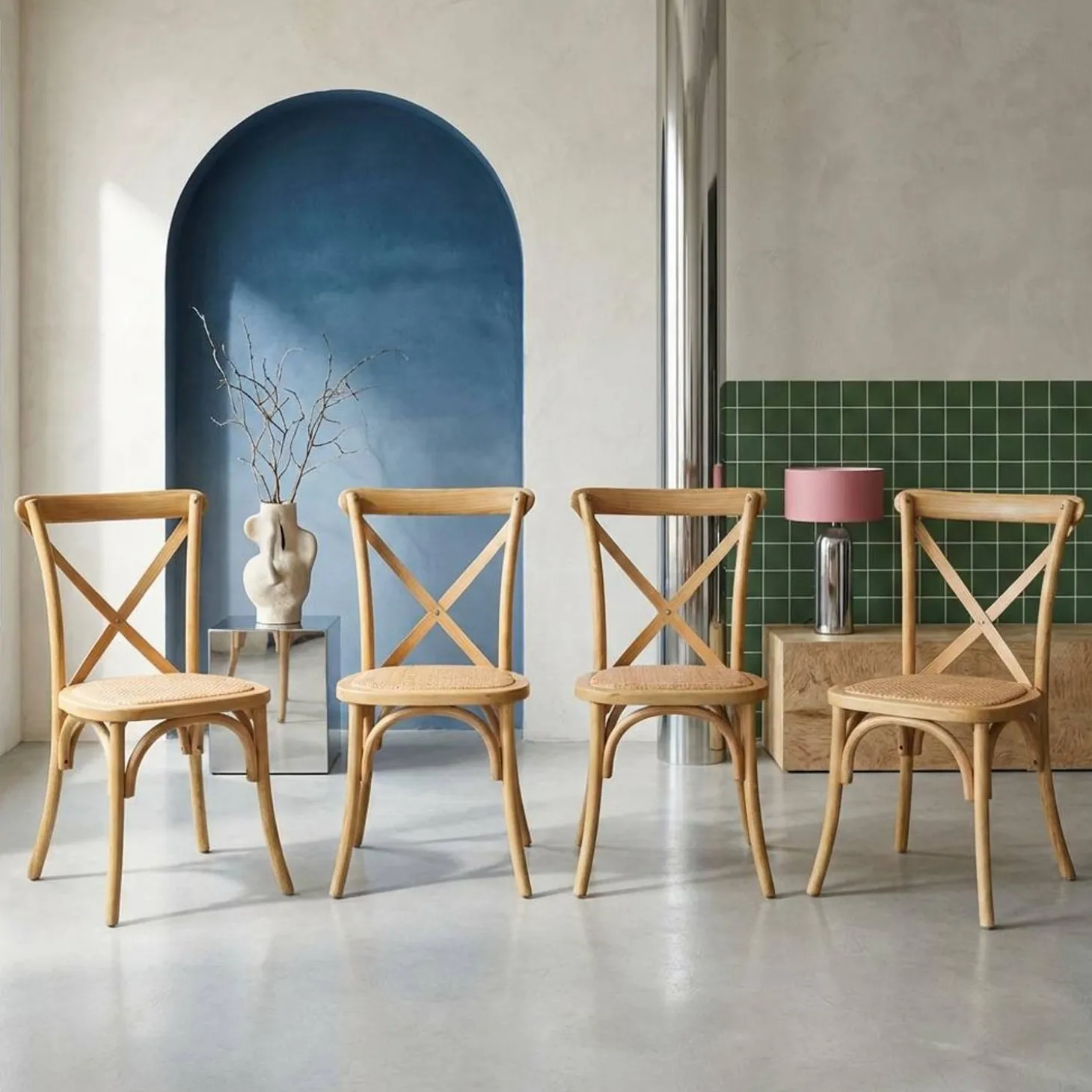 Vintage rubberhouten bistrostoelen (set van 4)