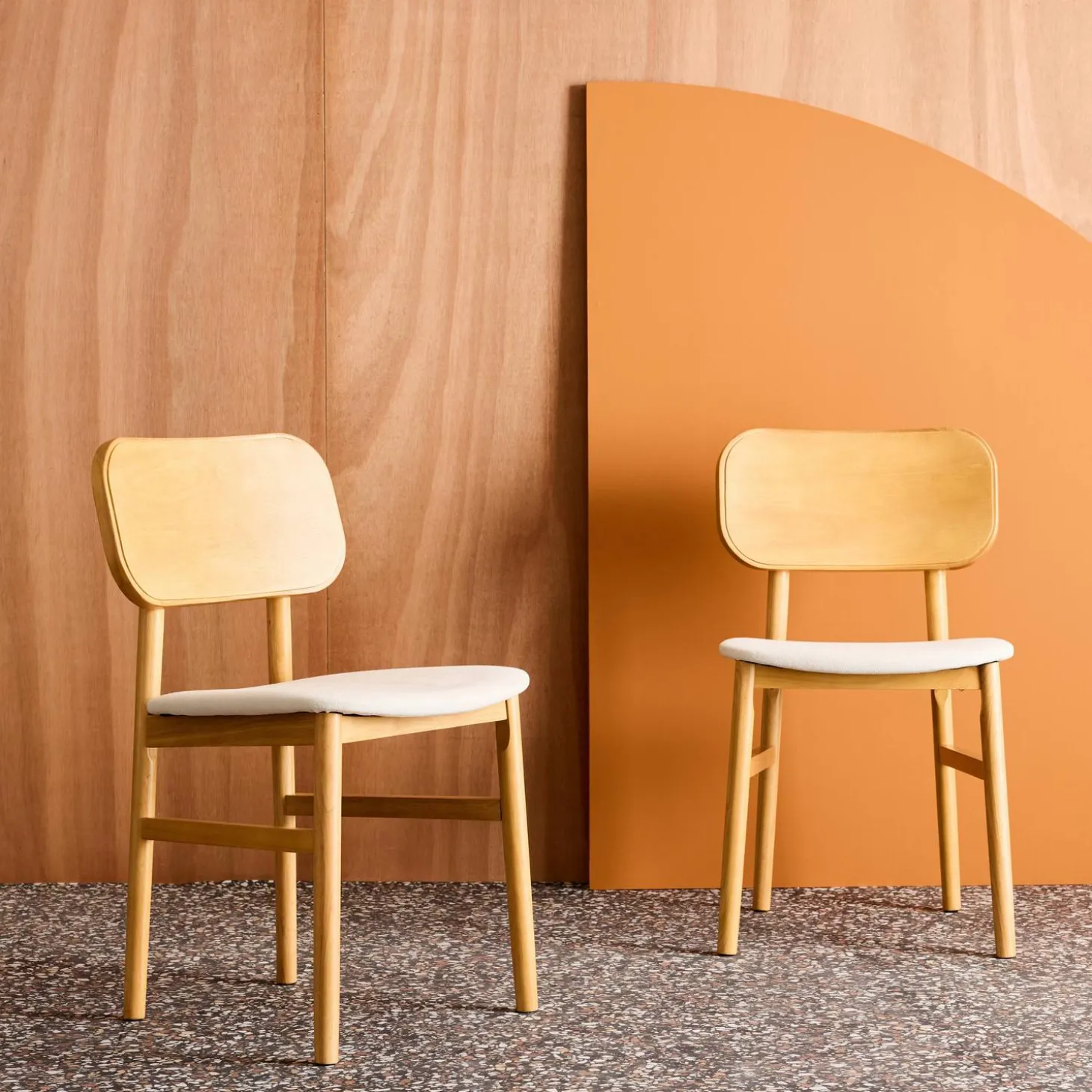 Vintage stoelen rubberhout en stof (set van 2)