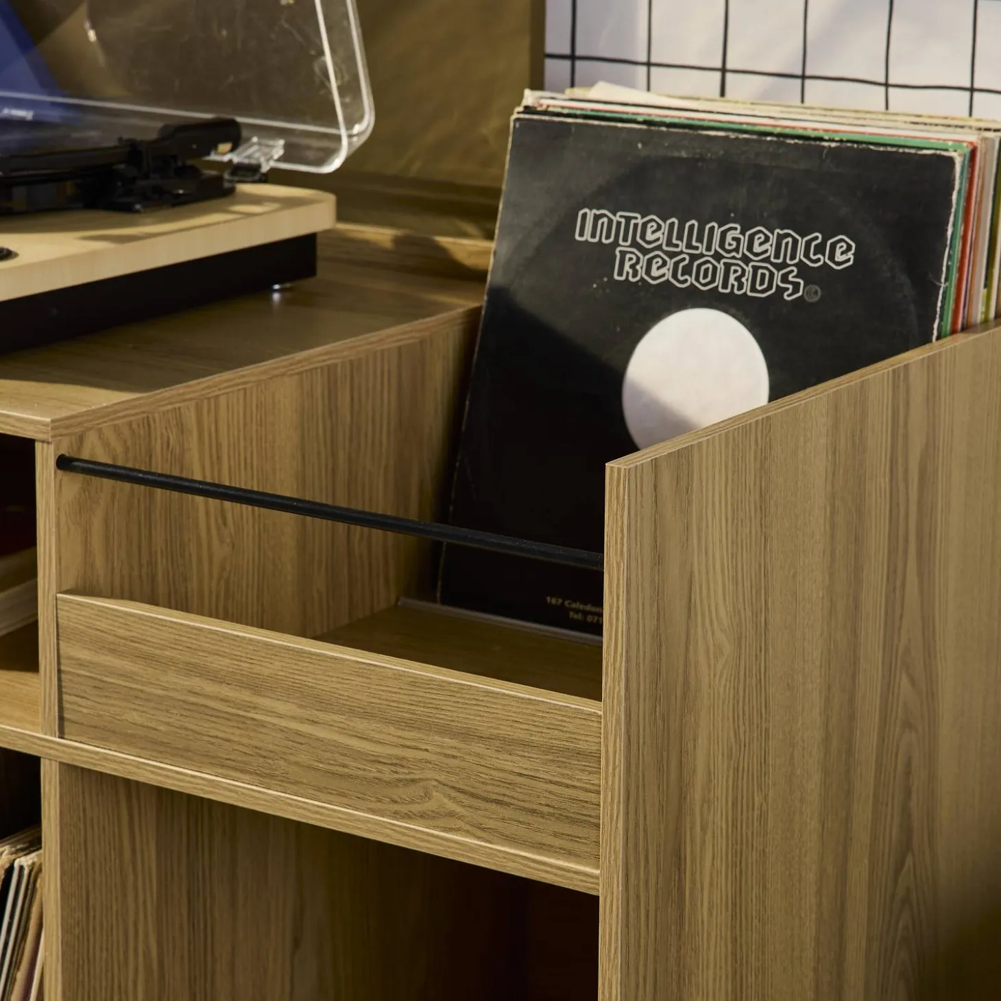 Vinyl opbergmeubel met houtdecor
