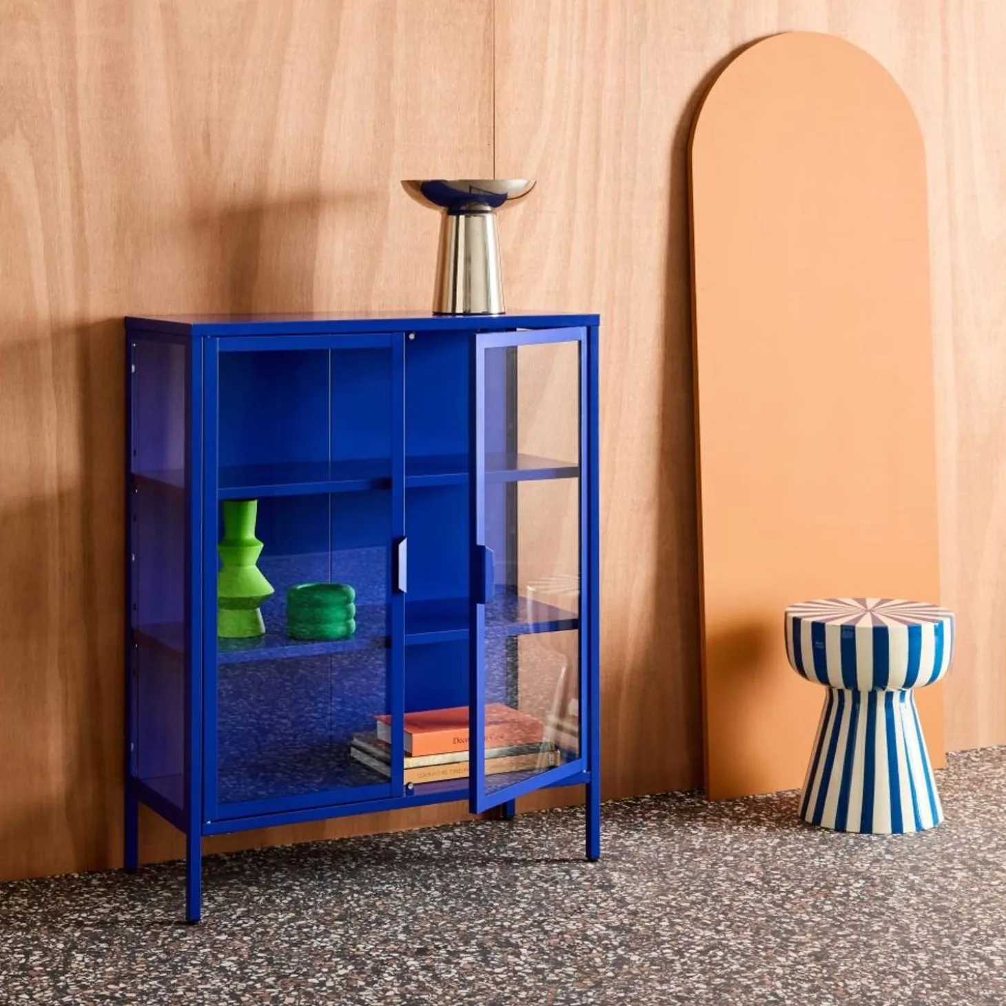 Vitrinekastje gehard glas en staal 2 deuren 80cm