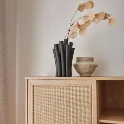 Wandkast met 1 deur 2 lades 3 open vakken houtdecor en rotan 101,5cm