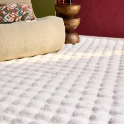 Wit vloerkleed voor binnen met reliëf