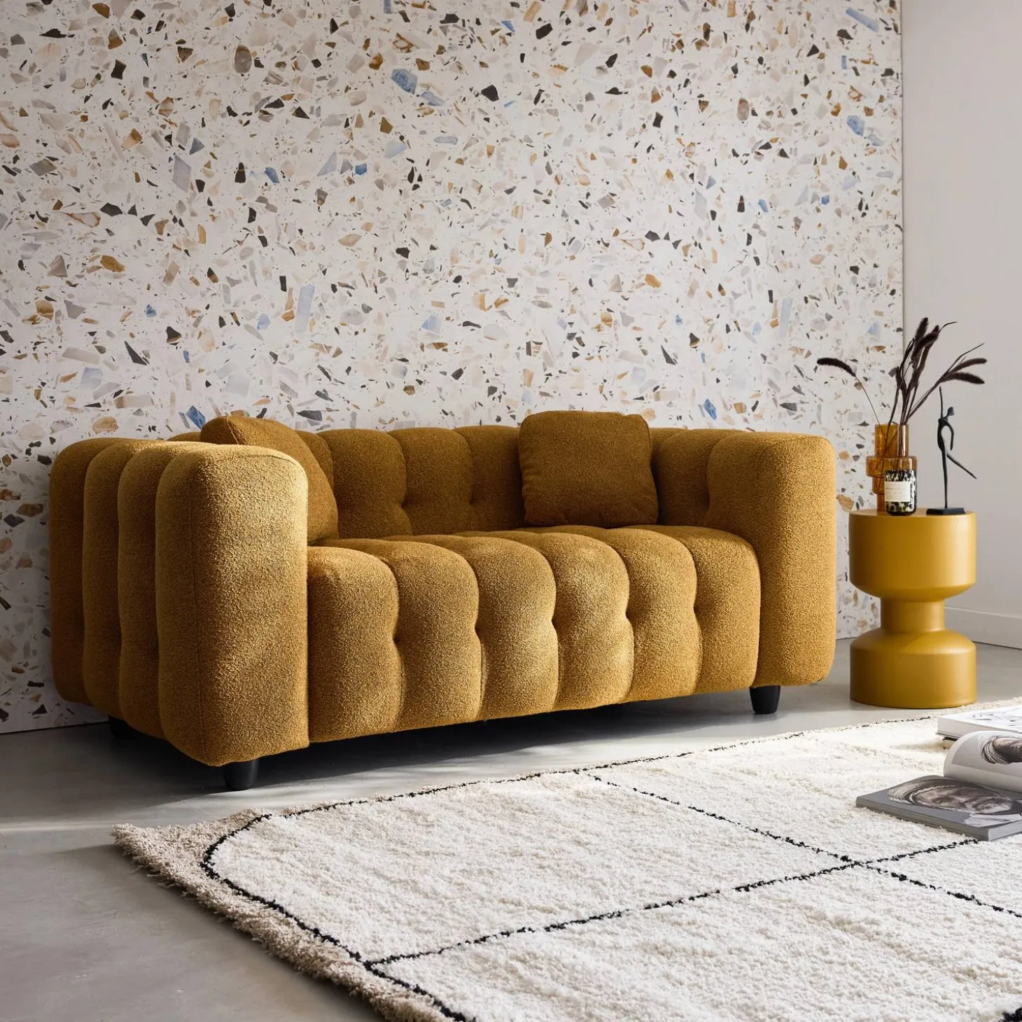 2-zitsbank, bekleed met bouclé textuur